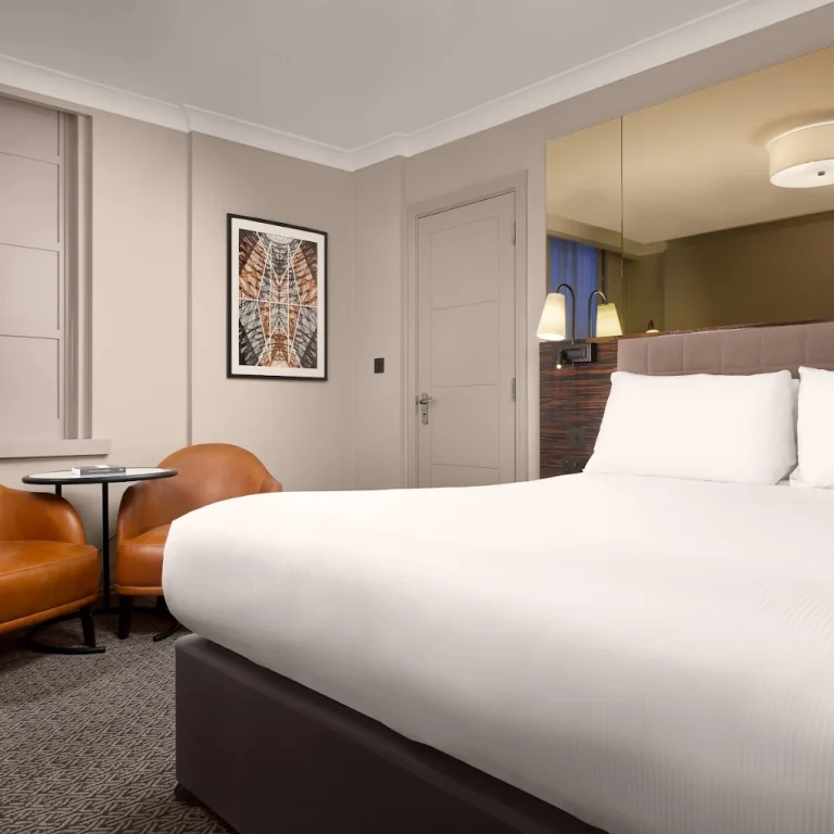 Strand Palace Hotel